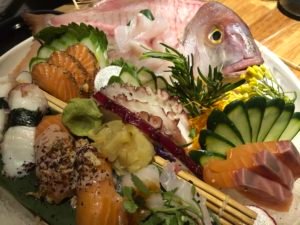 Asato –  by Roy Domínguez Asato:  Un chico “ganbatte”