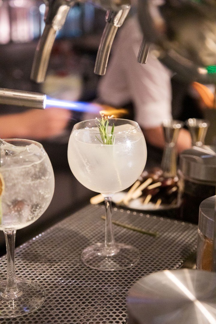 INVERNADERO BAR, muy disfrutable en verano