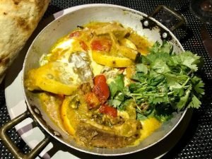 MASH BRITISH CURRY HOUSE o de cómo ser feliz al instante