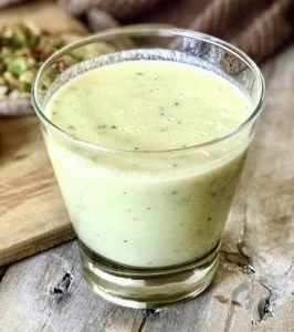 Lassi de Durazno y Albahaca