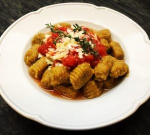 Ñoquis de cabutia, batata y harina integral