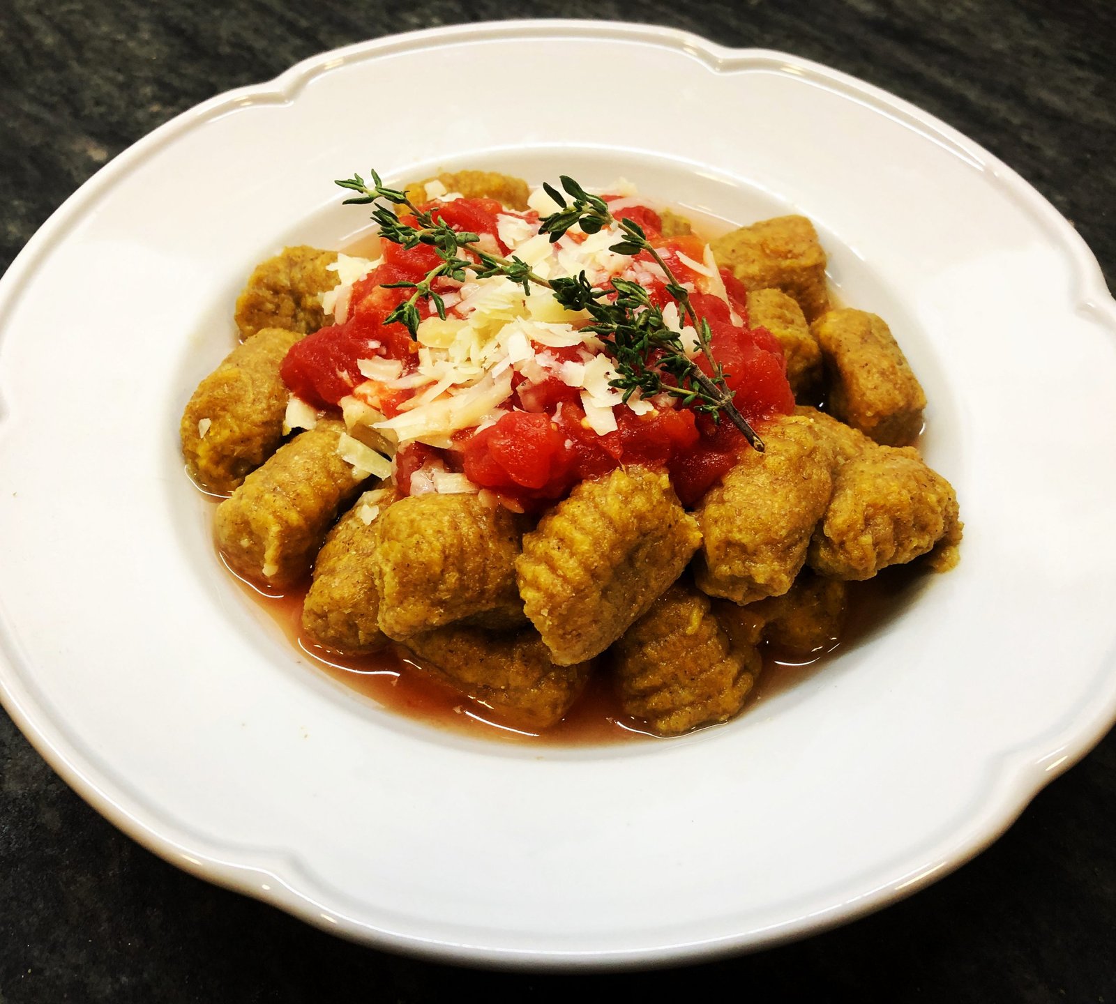 Ñoquis de cabutia, batata y harina integral