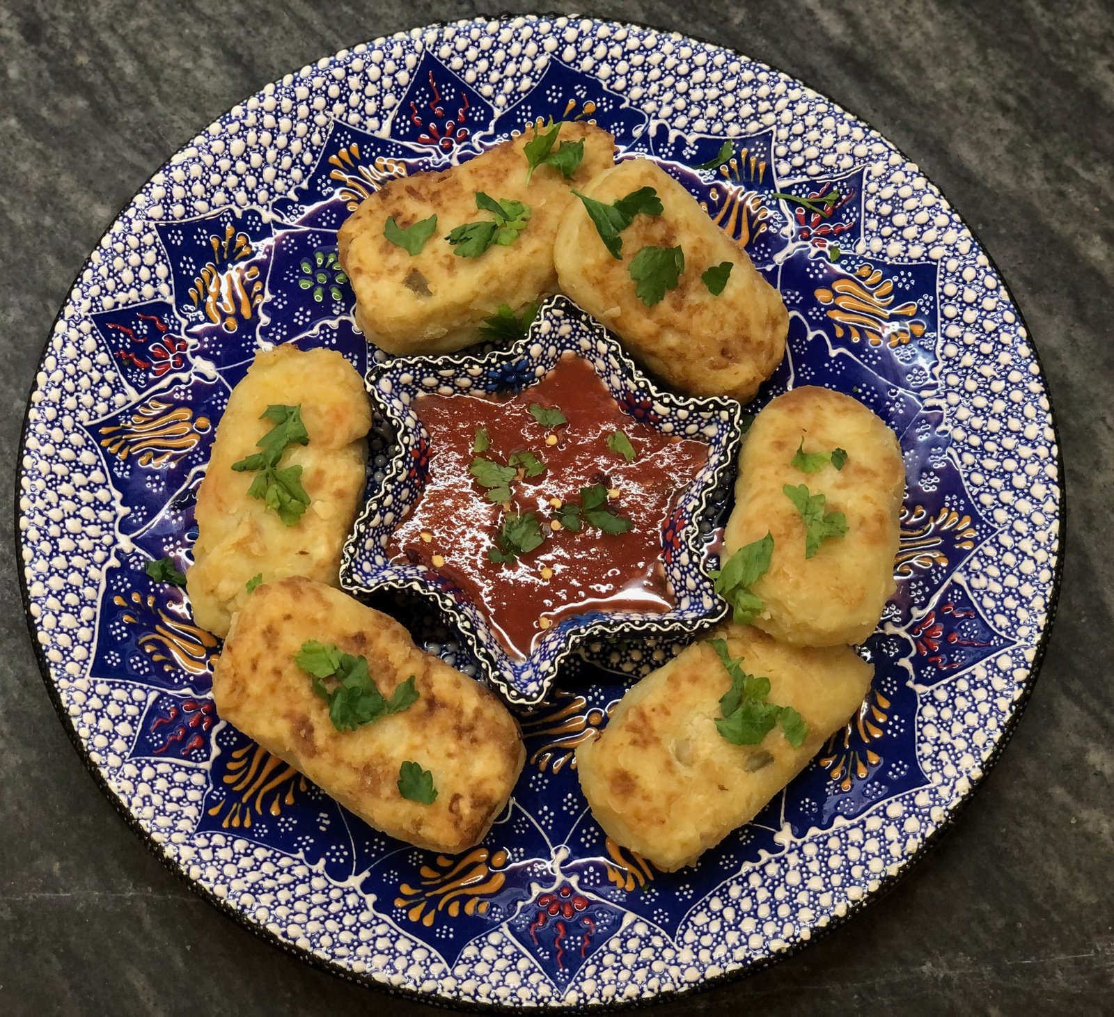 Yuca rellena con carne molida. Sabor a América