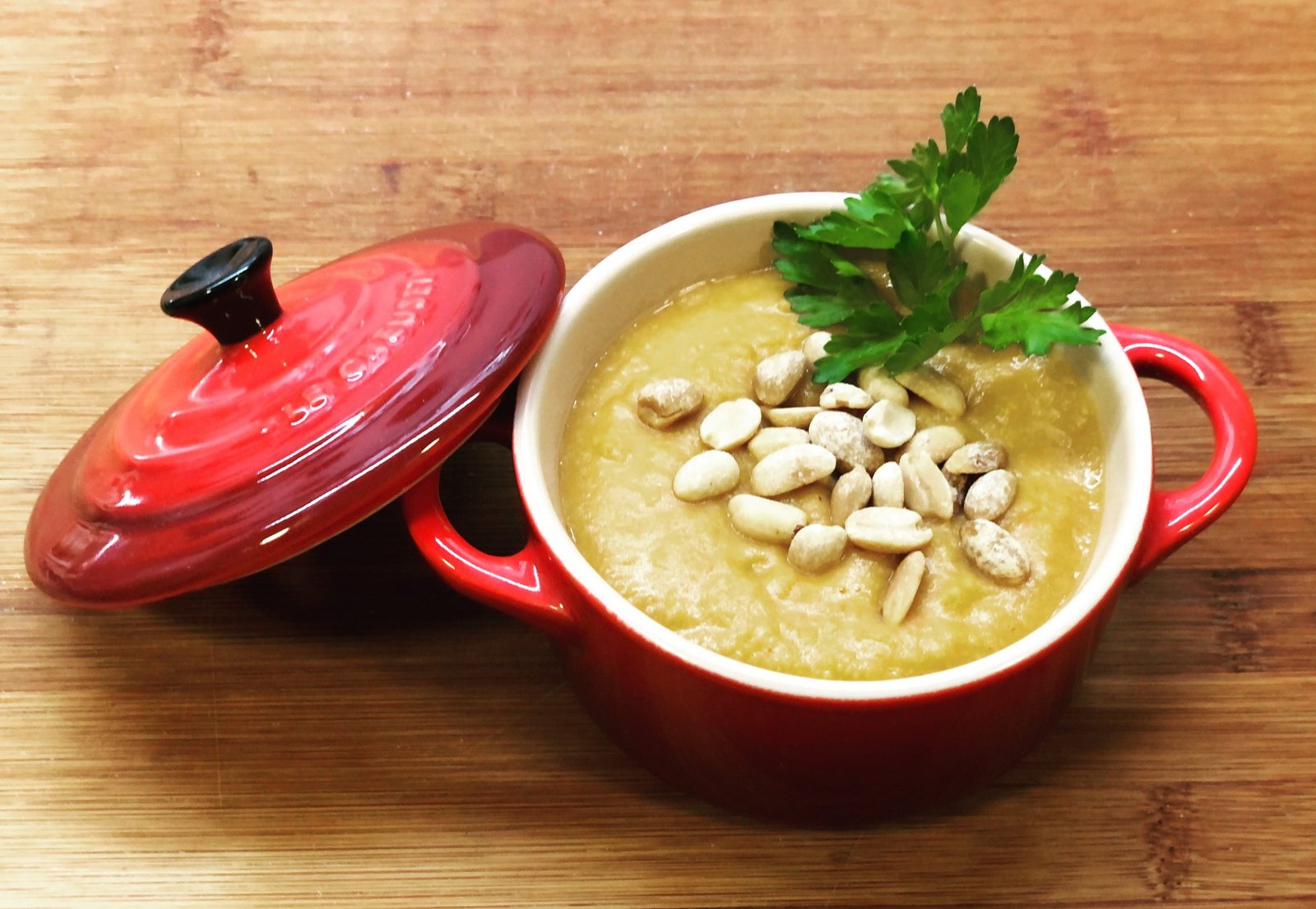 Sopa de Maní.  Sabor a invierno