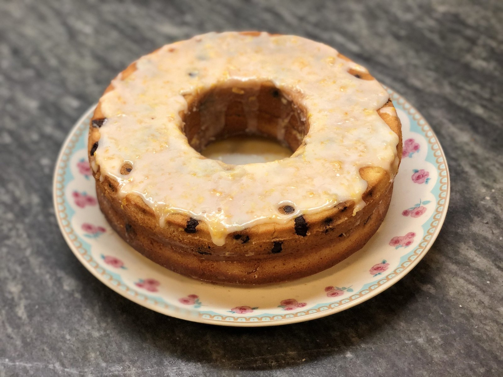 Budin de pomelo rosado, chocolate y oliva. Bomba!